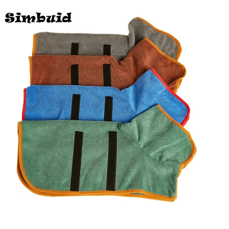 Soft pet bathrobe from A minha loja, showing cozy, absorbent fabric perfect for drying small dogs or cats after a bath.