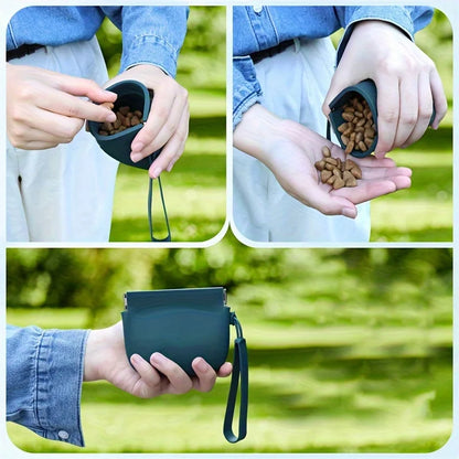 Treat training pouch by A minha loja, showing a compact, portable pouch with a drawstring closure for dog treats and training accessories.