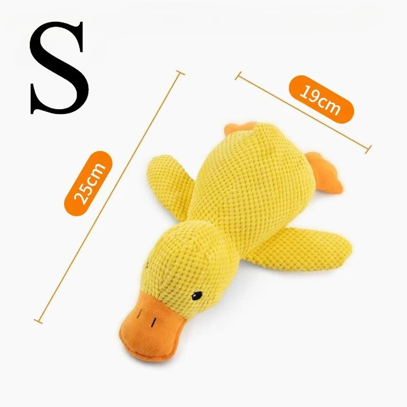 Plush duck hugging toy from A minha loja with soft, cuddly fabric and adorable duck design for children.